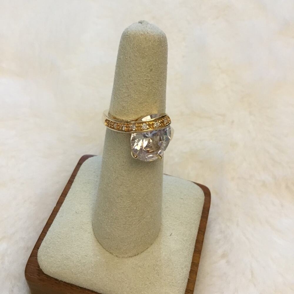 Gold Oval Stone Wrapped Ring - Picture 2 of 10